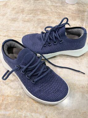 New Size 6.5 Dark Navy Allbirds Treerunner NZ Sneakers
